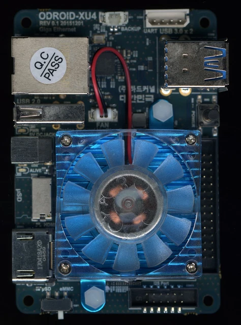 ODROID-XU4 RETRO GAMING Console – 32 GB eMMC Recalbox Blue