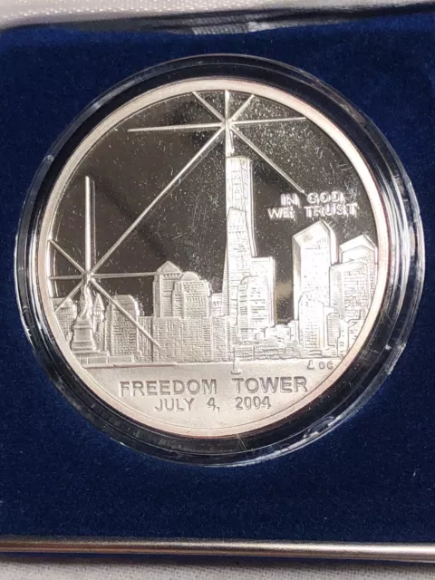 2004 - National Collectors Mint - Freedom Tower & Twin Towers Coin - Silver Clad