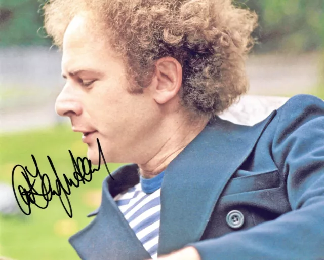 A fantastic 10x8 Autographed Photo of Art Garfunkel & CoA