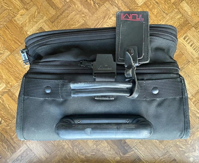 Tumi Upright Expandable Suitcase Luggage 2 Wheel Rolling 24" Black Nylon 3