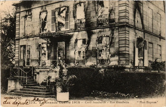 CPA CREIL bombarde - Rue Gambetta (377689)