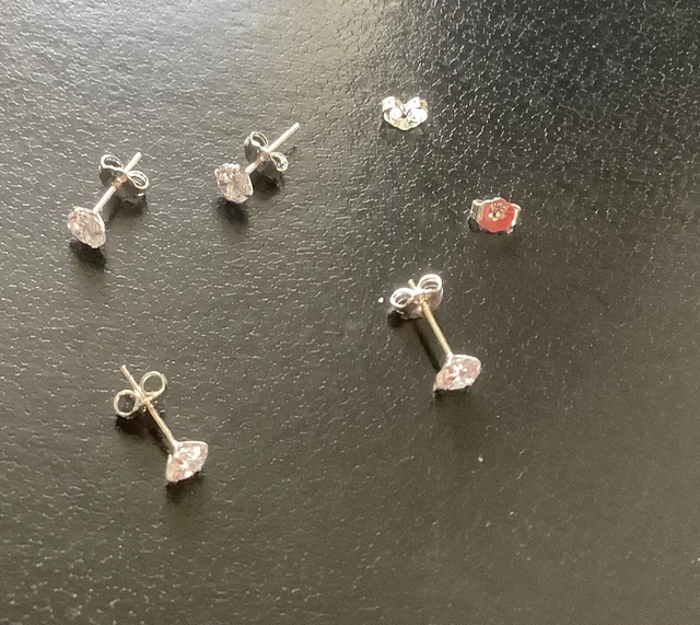 Ladies/Girls Brand New 2 Pairs Of 925  Small Clear  Stone Studs + 2 Extra Backs