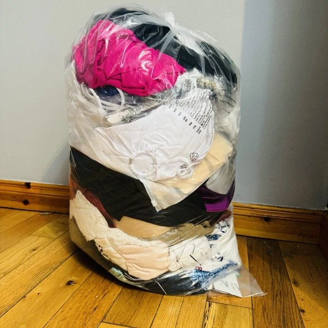 job lot wholesale Women’s Clothes Bundle New And Used Over 60 Items