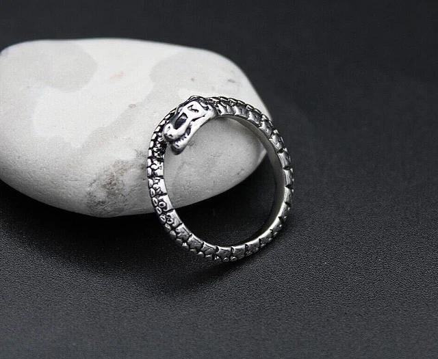 Bague Ouverte Style Fabergé Art Déco – Métal Doré Et Cristaux – Taille Unique