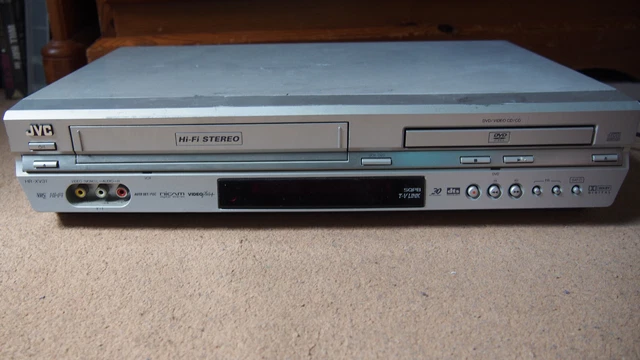 JVC HR-XV31 VHS DVD CD Player Combi - Semi-working, VHS drive has ...