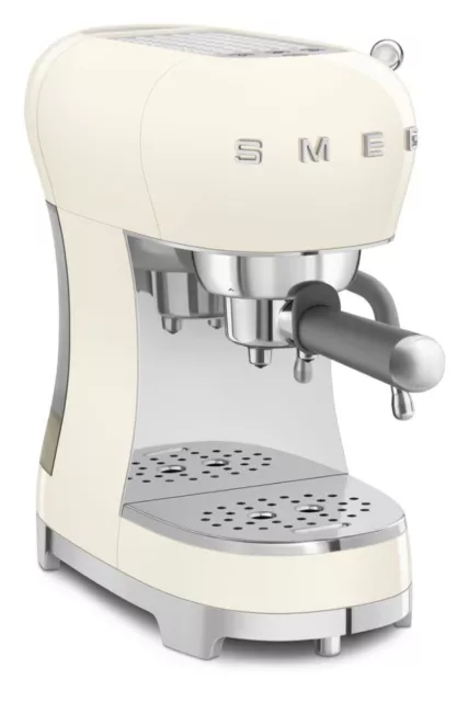 Máquina de espresso Smeg ECF01 - crema