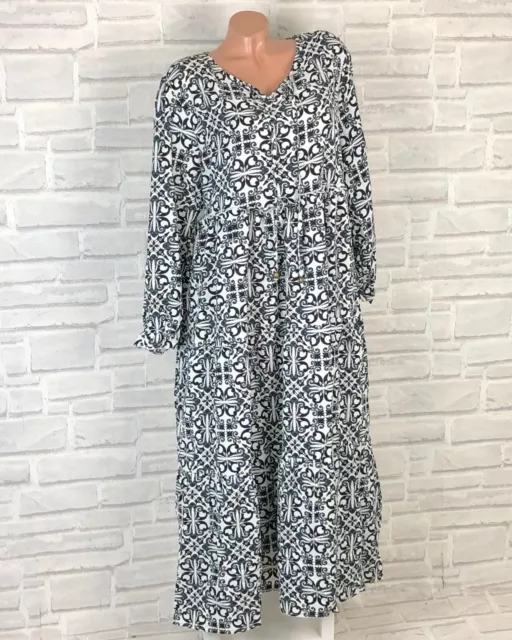 Maxi Kleid Hängerchen Volant V-Neck zum Binden Print M/L 40/42 Schwarz 7031