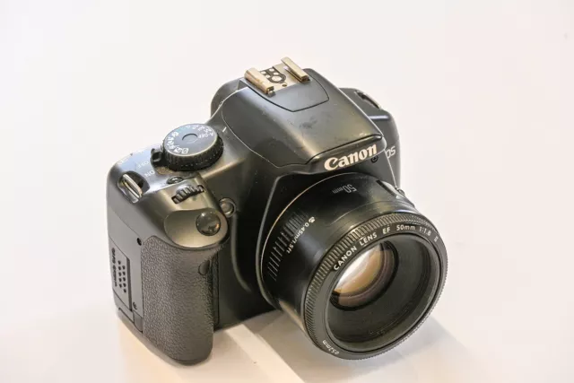 Canon EOS 450D 12.2 MP Digital SLR Camera