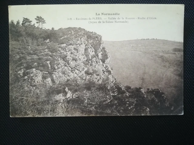 CPA 61 Environs de FLERS - Vallée de la Rouvre - Roche d'Oëtre