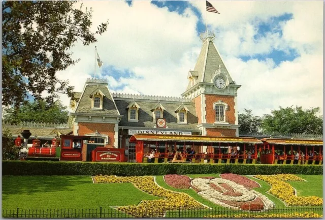 Vintage 1980s DISNEYLAND Postcard Railroad Depot / Train Scene - 4x6 Card Unused