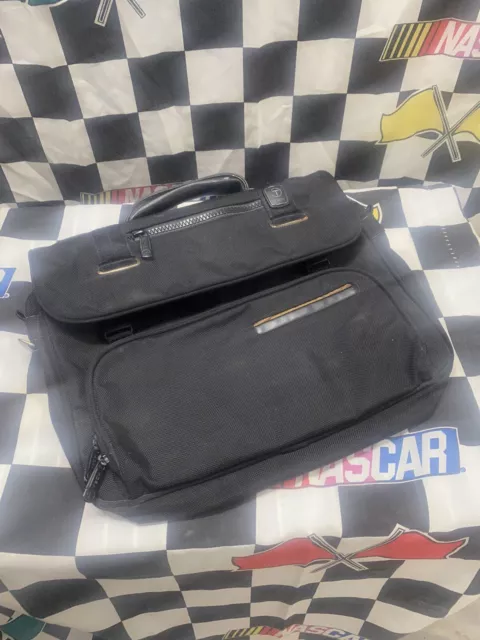 Tumi T-Tech Data Slim Laptop Briefcase  Ballistic Nylon Black Messengers Bag￼