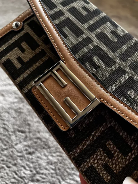 Fendi Tasche Baguette 2