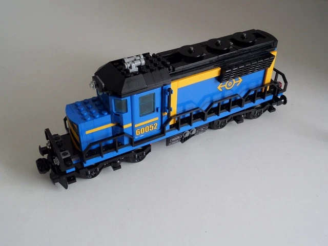 LEGO 60052 RC TRAIN Lok Güterlok RC with Instruction EUR 120,00 ...