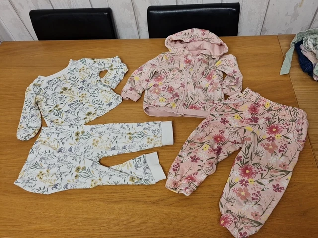 Baby Girls Clothes Bundle. 12-18 Months. 35 items. 2
