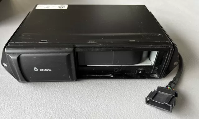 VW Volkswagen 6 Disc Cd Changer Jetta / Golf MK4 3B0 035 111B VW Volkswagen 6 Disc Cd Changer Jetta / Golf MK4 3B0 035 111B