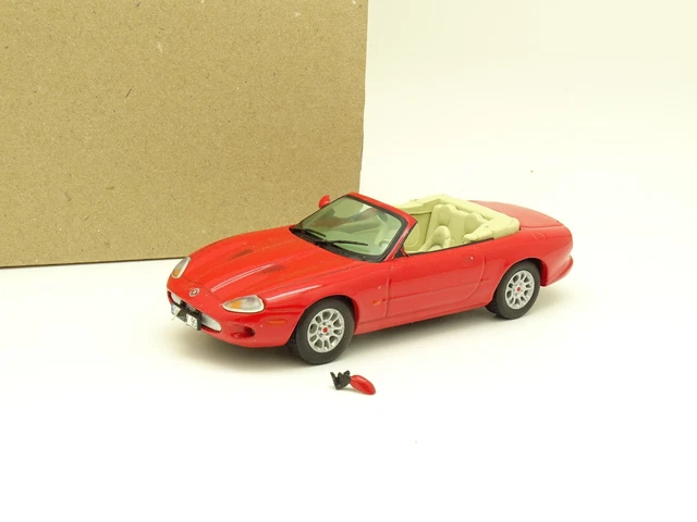JAGUAR XKR CABRIOLET 1998 Rouge VITESSE V98102 1:43 de reference V9