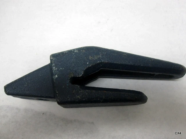 552x156 Hensley Bucket Tooth Adapter-3/4"