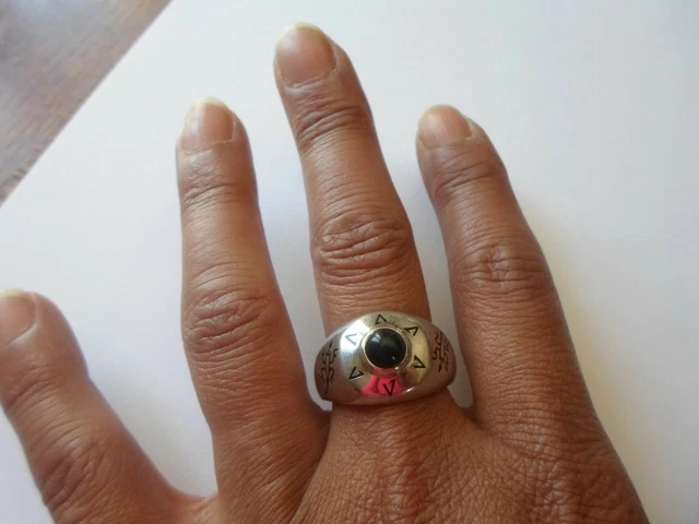 Bague En Argent Massif Ajourée Avec Améthystes Et Péridots - Taille 55/56 - Occasion