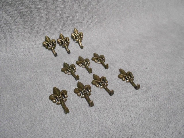 10 French Vintage  metal  tiny Hooks Hangers :  LIS pattern 8
