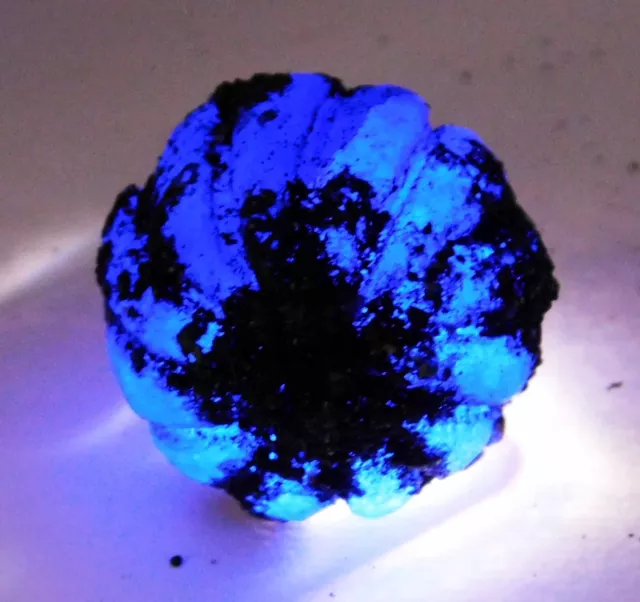 Tanzanite 123 Ct Tanzania Blue fancy Rough Loose Gemstone.