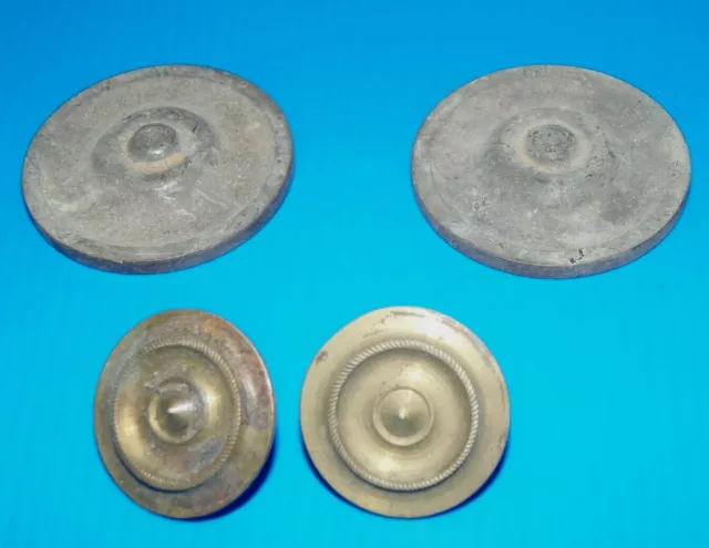 -4 BOUTONS BRONZES RONDS  DECORATIFS Anciens  pour TIROIRS AMEUBLEMENT  N°145