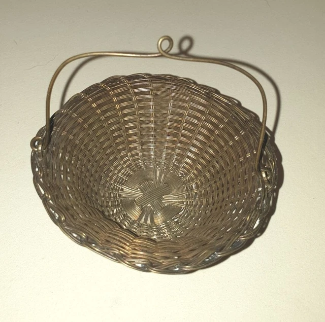 poupée ancienne : très beau panier en laiton ancien de poupée BLEUETTE