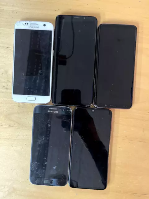 Mixed Lot of Mobile Phones - SAMSUNG *FOR PARTS*