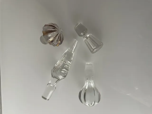 4Kristallglas Stöpsel verschiedene Formen und Größen für Karaffen , Flacons etc.