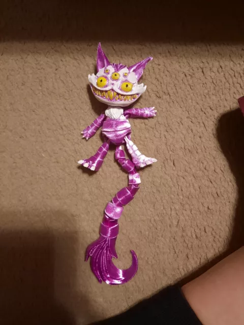 articulated creepy cat