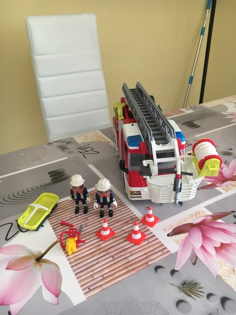 Playmobil 4820 – Camion De Pompier Avec Grande échelle – Occasion Complet