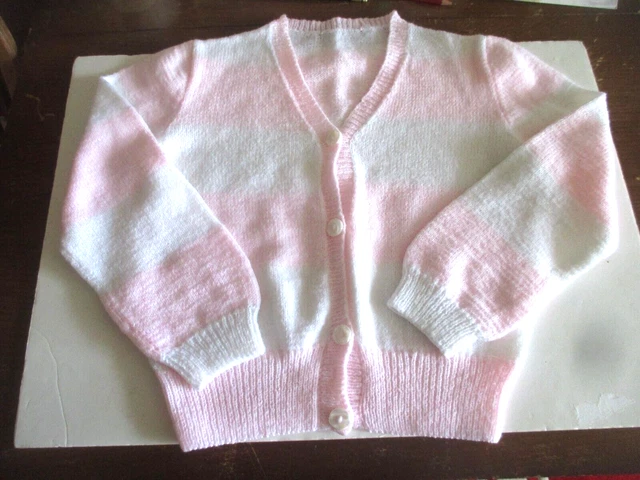 Bellissimo cardigan rosa bianco vintage lavorato a mano per bambini età circa 9-10-11 anni
