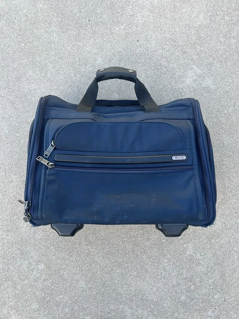 TUMI - Carry-on Luggage Bag Suitcase GEN4 22051 Preowned