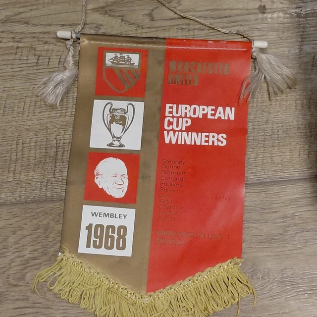 MANCHESTER UNITED EUROPEAN Cup Winners 1968 Football Pennant Box 9