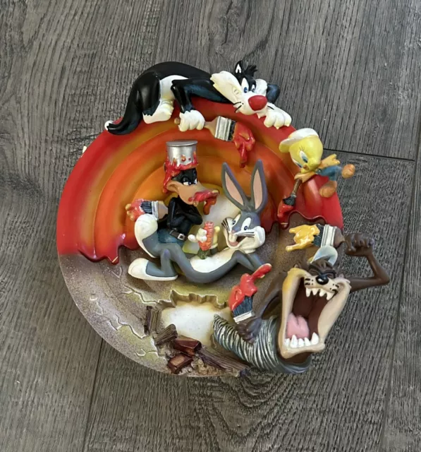 Looney Tunes Round & Round Paint Crazy 3D Collector Plate Bradford Exchange