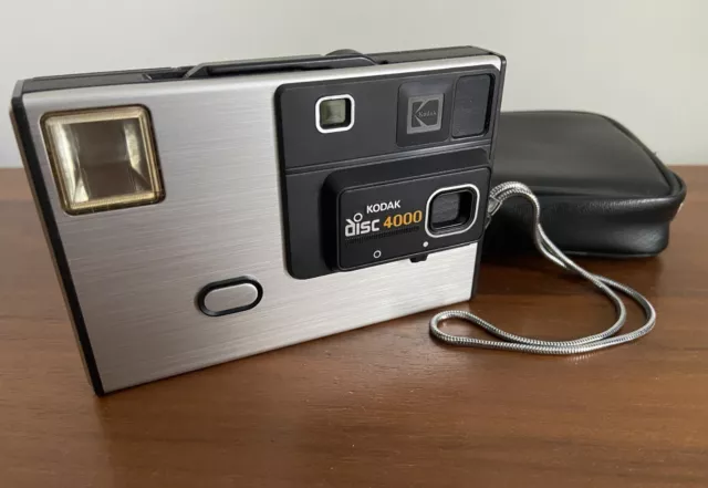 Kodak Disc 4000: Vintage Camera with Bag