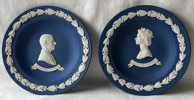 Wedgwood Royal Blue & White Jasper Queen Elizabeth II 1977 Silver Jubilee Dishes