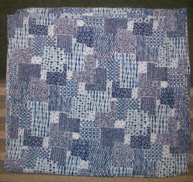 🌻Vintage Synthetic Semi-Sheer Crinkle Blue & White Geometric Fabric 2 1/3 yards