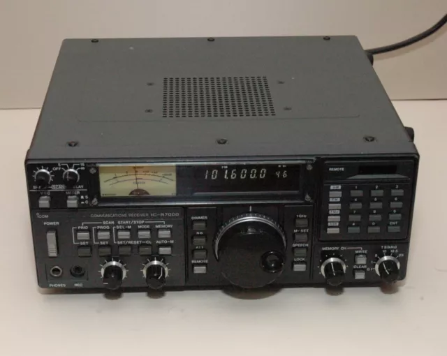 Icom IC-R7000 HF / Vhf/Uhf Receiver-Scanner 25MHz-2000MHz