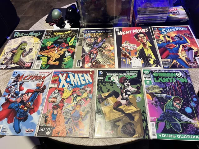 mixed comic book lot(23 Issues)