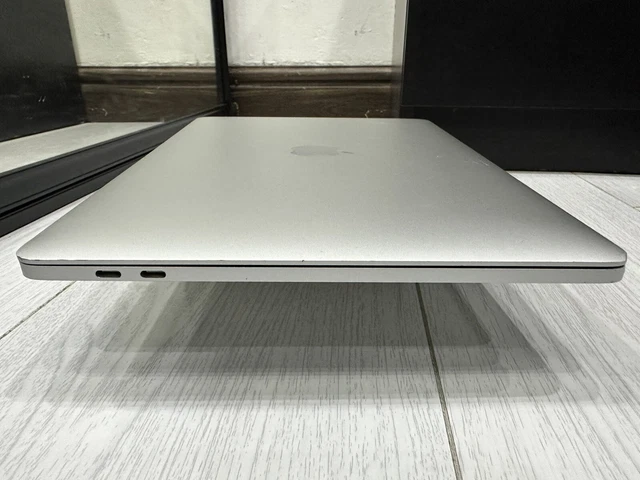 Apple MacBook Pro Retina 13,3" 2018 Touch Bar 512 GB SSD 16 GB RAM 2,7 GHz Core i7 5