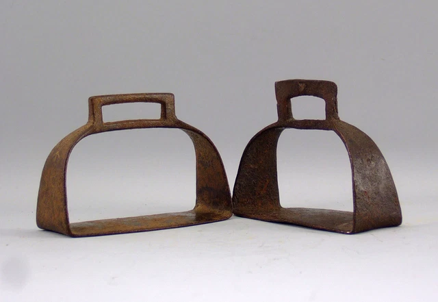 Paire D'Étriers Enfant Mongolie - Aluminium, Argenté - Neufs, Jamais Utilisés