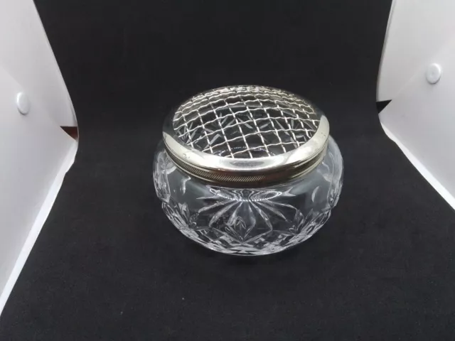 Vintage Royal Doulton Crystal Glass Posy Vase. 3"/4"Approx .