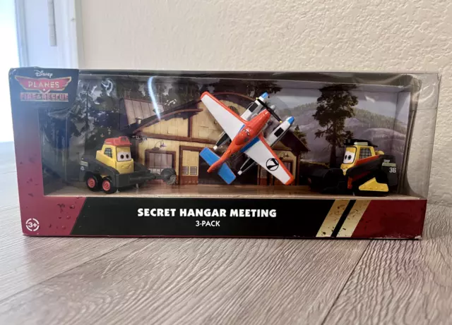 Disney Planes Fire & Rescue Secret Hangar Meeting 3-Pack Cars Pixar Damaged Box