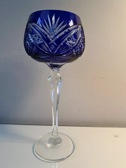 1 Weinrömer Weinglas Lausitzer Glas Dresden Crystal - kobaltblau Höhe 19,5 cm.