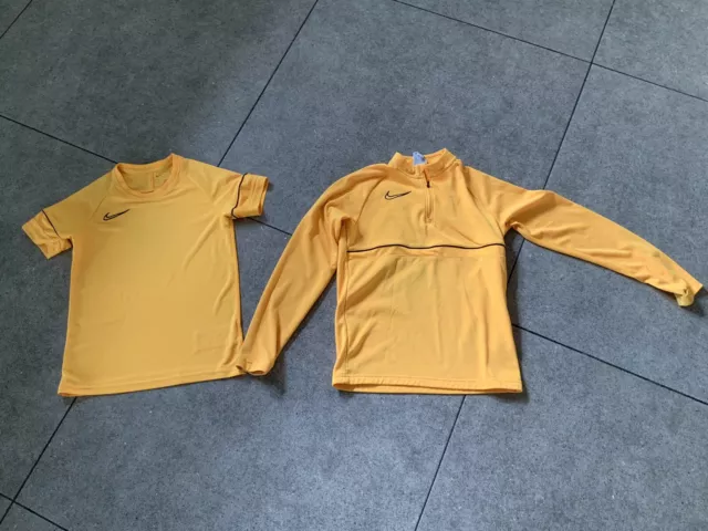 Top e maglietta Nike Dri-Fit Element 1/4 cerniera palestra corsa M 137 - 147 cm