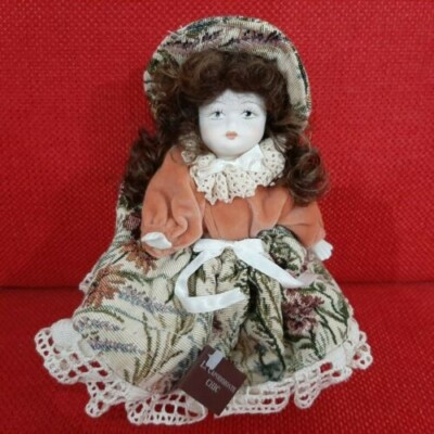 Bambola CAPODIMONTE linea Lucy 