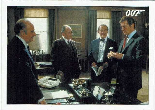 James Bond Archives 2017 Final Edition Octopussy Throwback Chase Card #4