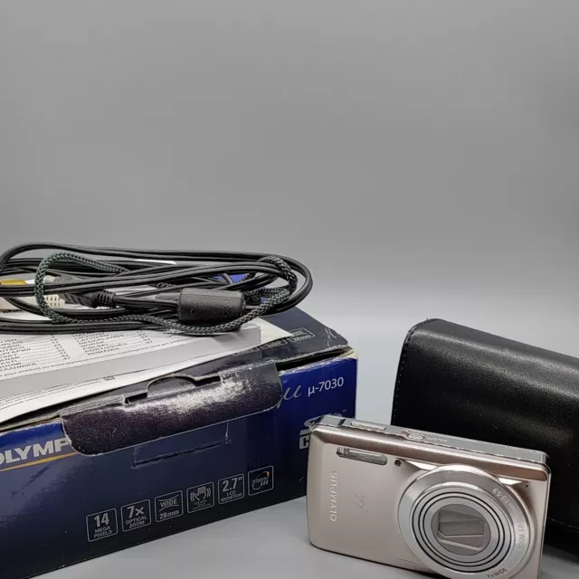Olympus Mju 7030 14.0MP Compact Digital Camera Silver Tested