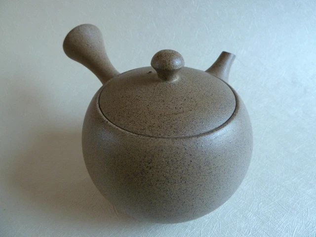 Théière Japonaise Tokoname Kyusu - Gyokko, Fabrication Artisanale, Céramique Noire - 310cc