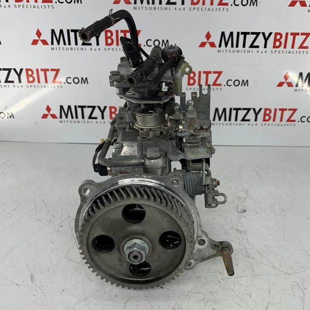 FUEL INJECTION PUMP Mitsubishi Pajero Shogun V46W Mk2 2.8T £800.00